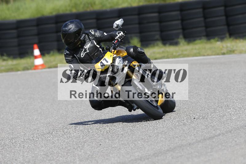 Archiv-2025/09 22.04.2025 Cornu Master School ADR/rot-rouge/41